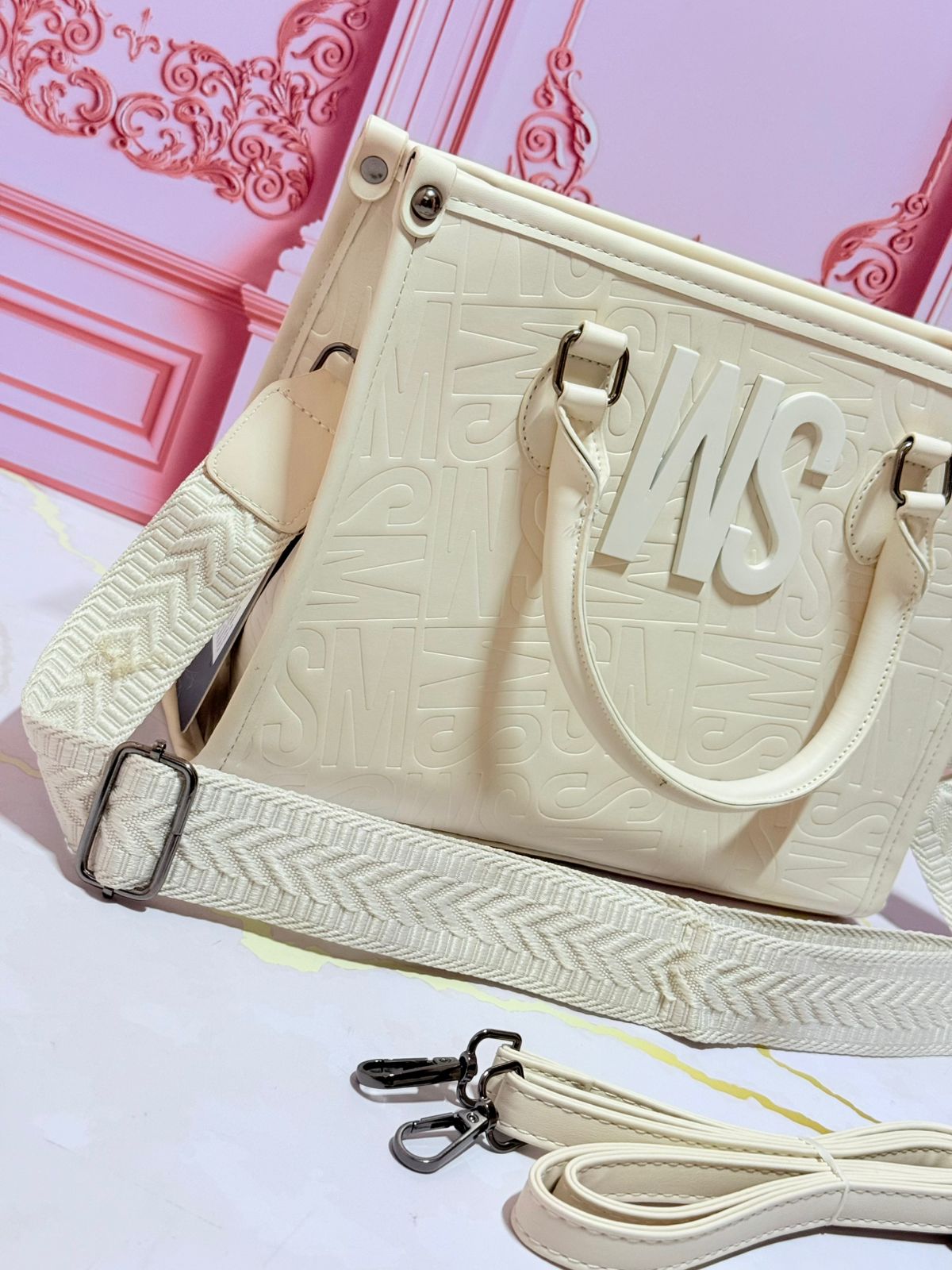 CARTERA IMPORTADA VERSA