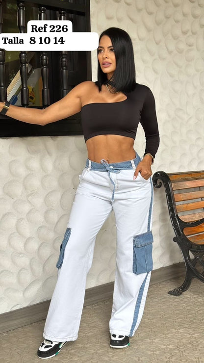 JEANS TIPO CARGO RÍGIDOS